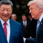 Americky expert Rusi uz vedu existencnu vojnu so Zapadom Cinu si chcu udrzat na svojej strane