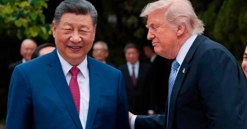 Americky expert Rusi uz vedu existencnu vojnu so Zapadom Cinu si chcu udrzat na svojej strane