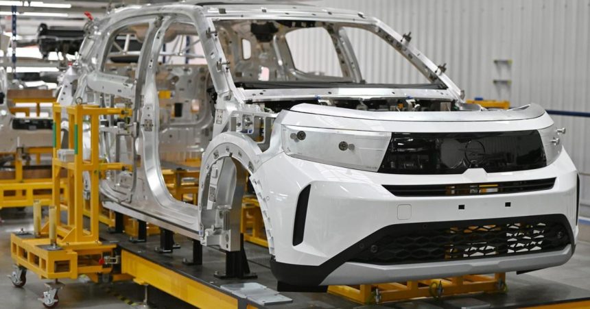 Automobilovy priemysel pozaduje lacnejsiu zelen energiu pre podniky