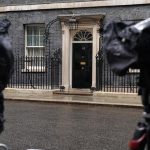 Britska vlada prisla o dalsie dve clenky