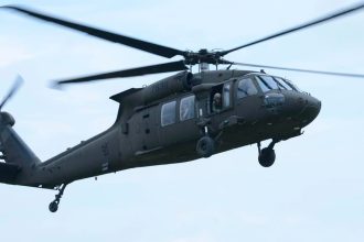 Na hasenii poziaru v Ceskom Svajciarsku sa budu podielat aj slovenske helikoptery