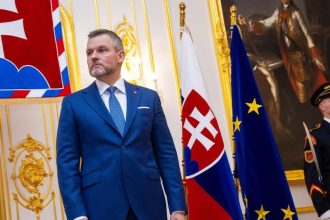 Najdolezitejsiu skupinu v nemocniciach tvoria sestry a porodne asistentky uviedol prezident