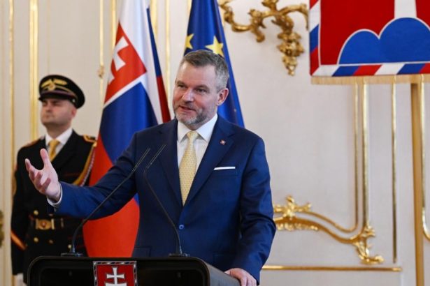 Preziident veri v dobre vztahy s Madarstvom po zvoleni Magyara za premiera
