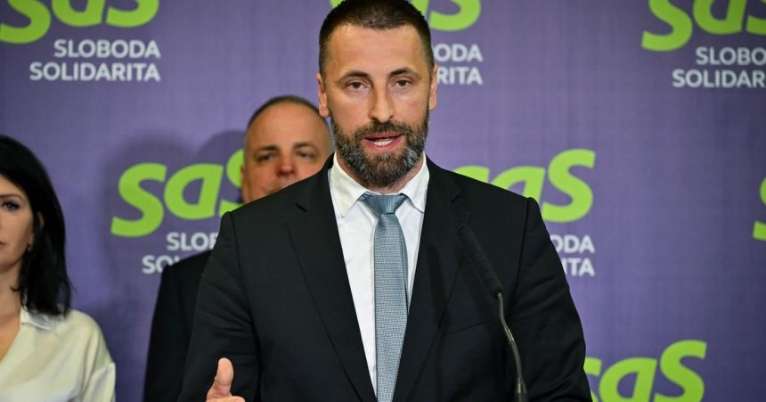 SaS a Hnutie Slovensko kritizuju spor koalicie o prorastovych opatreniach