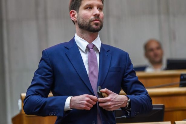 Simocka zamietol ziadost ruskeho velvyslanca o stretnutie