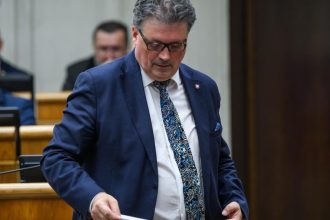 Trat k zeleznicnej stanici Bratislava Filialka by mala ist podla KDH pod zemou