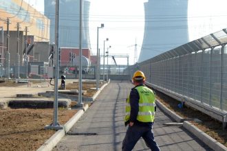 hlas podpori odkupenie 17 percent podielu v slovenskych elektrarnach aby stat ziskal vacsinu vo firme