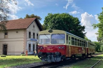 nevyuzivana trat dostava druhu sancu v juni po nej zacnu jazdit retro vlaky kazda jazda ma byt jedinecna
