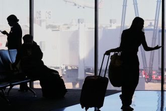 Kontroly na letisku v suvislosti so slintackou a krivackou sa koncia