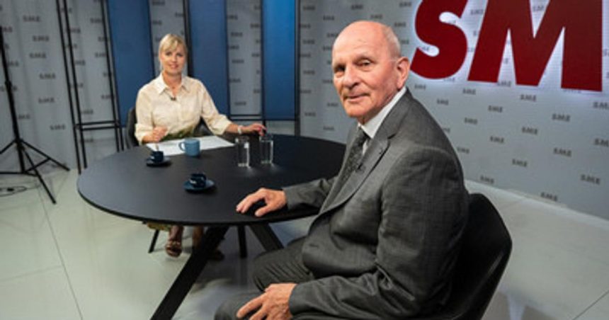 Miklosko v Arene V politike si tu kazdy nesedi s kazdym Avsak rok zmien v roku osmiciek sa blizi
