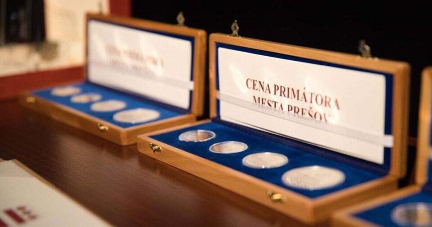 Na slavnostnom presovskom zastupitelstve boli udelene verejne ocenenia za rok 2025