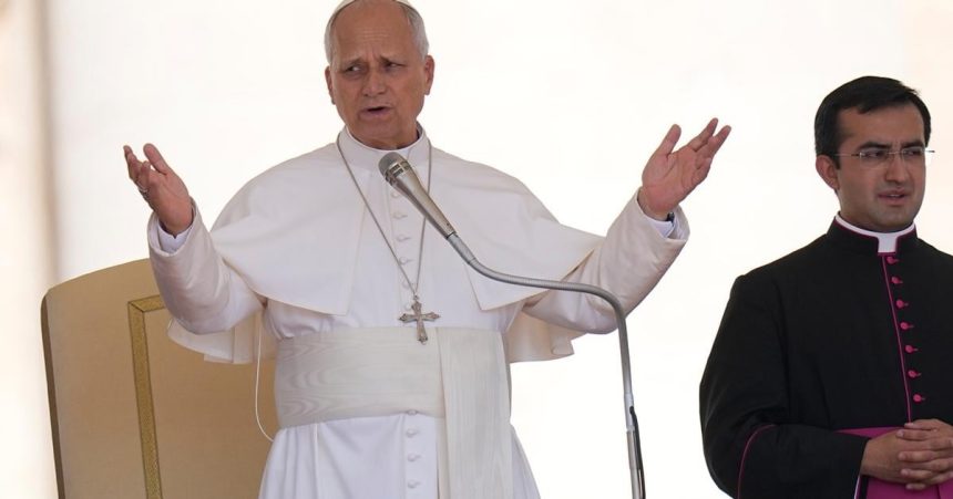 Nasilie nebude mat posledne slovo Papez zakoncil zasadnutie kardinalov vyzvou k mieru