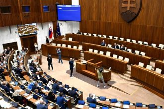 Poslanci schvalili tento rok zatial 45 zakonov z toho dva v zrychlenom rezime