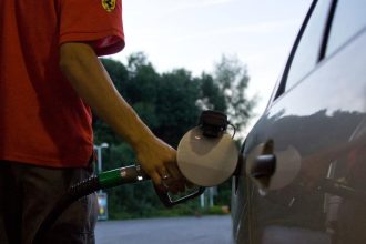 Skodu na sluzobnom aute napokon uhradil primator Podla zaznamov natankoval nespravne palivo