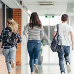 Skoly a rodicia sa zaoberaju tim ako sa prihlasit do systemu ePrihlasky Co ak dieta neprijali na vysnivanu skolu Ma zmysel podat odvolanie Otazky a odpovede