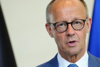 Srbsko sa podle Merza musi jednoznacne rozhodnut kde vidi svoju buducnost