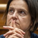 Ak Slovensko odmietne zapsat manelstv osb rovnakho pohlavia uzavret v zahrani poru poda Kolkovej eurpske prvo