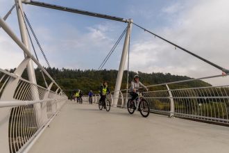 Cyklisticky sen pri Vahu sa stava realitou Nie vsade je vsak jazda bez problemov