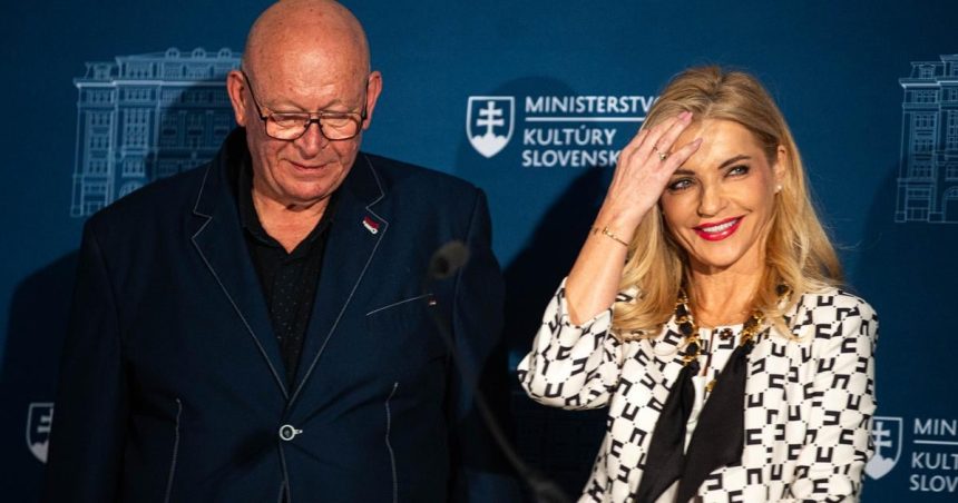 Do FPU dosadila Simkovicova svoju sefku komunikacie Demkova zdielala konspiracne teorie