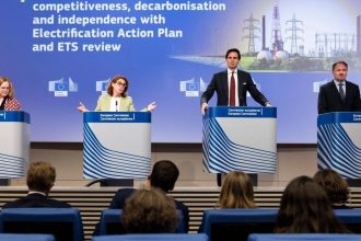 EU planuje zdvojnasobit vyuzivanie elektriny do roku 2040 Hlavnym motorom spotreby maju byt domacnosti