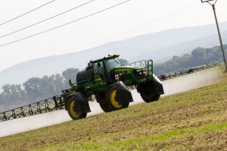 Europoslanci schvalili podporu na hnojiva pre farmarov