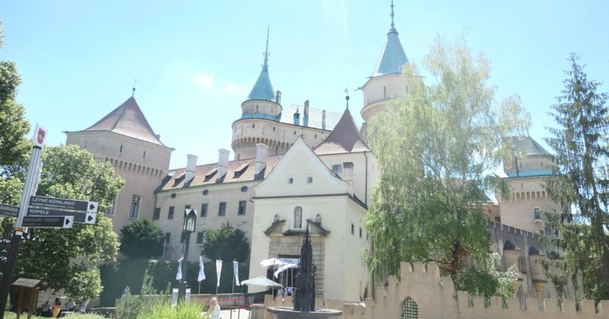Horucavy menia prevadzku Bojnickeho zamku Muzeum pre vysoke teploty docasne skratil ohracie hodiny