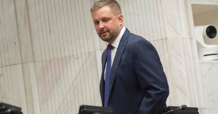 Konkurz u Saska vyhral uchadza bez protikandidata v komisii mal priatea