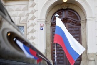 Krizovy manazer zeleznic rokoval v Rusku s predstavitelmi krajnej pravice tvrdi PS