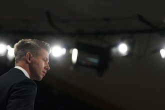 Madarska vlada predlozila parlamentu zakon o zriadenii uradu na boj proti korupcii