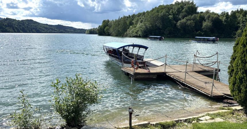 Maly Jadran za hranico V Polsku objavite cyklisticky raj s tyrkysovou vodou a hradmi