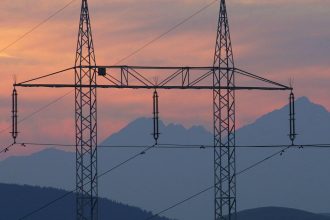 Nazov Pln EU na elektrifikaciu riesi prekazky braniace sirsiemu vyuzivaniu elektriny