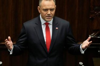 Polsko chce na samite NATO presadit rozvoj ropovodov na vychodne kridlo