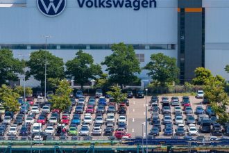Situacia v Cine ostava narocna globlny predaj Volkswagenu poklesol