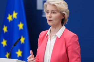 Slovensko zaostava v boji proti korupcii a v ochrane medii hodnoti Eurokomisia