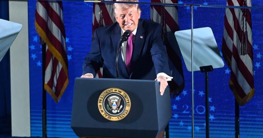 Trumpova platforma zvazuje predplatne vo vyske 100tisic dolarov mesacne za urychleny pristup k jeho prispevkom