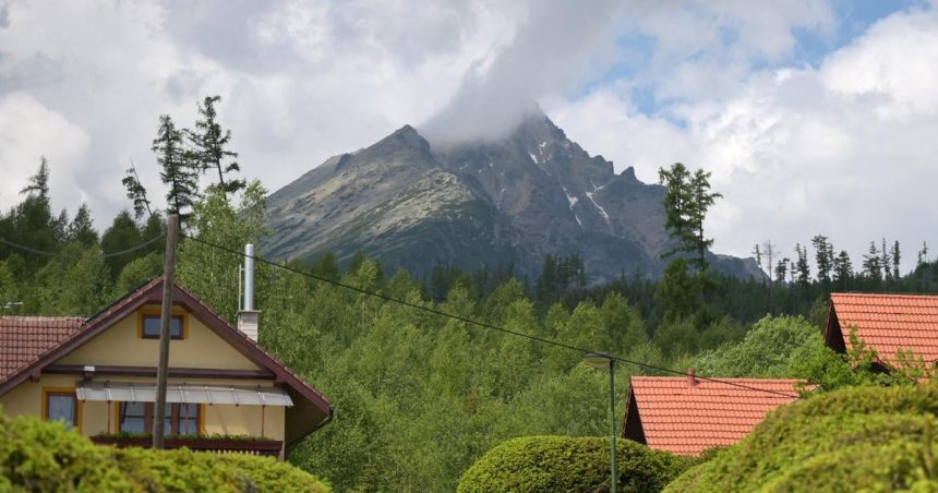 V horskych oblastiach bude od utorka popoludni silnejsi vietor