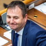 V meste Smeru zapasia byvali a sucasni stranici proti sebe V Zlatych Moravciach sa medzitym deju zvlastne veci