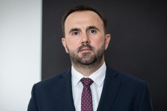 Vo vnutri Financnej spravy funguje organizovana skupina hovori poslanec PS Stefan Kiss