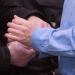 Vysetrovatelia zo siedmich krajin zasiahli v pripadoch omamovania a zneuzivania zien