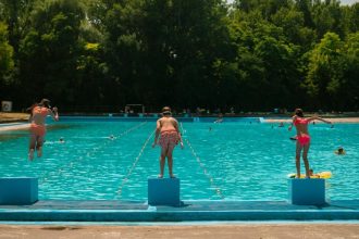 Horucavy zaplnili trnavske kupalisk hlasia vyssi navstevnost vynimkou je eva v piestanoch