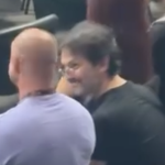 Kalinak a obzalovany Bodor sedeli vedla seba na zapase MMA v Srbsku