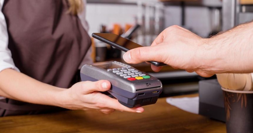 Mobilom uz plati viac nez polovica Slovakov zaujem o AI v nakupovani rastie