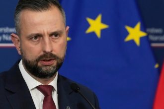 Polsko rokue so Spojenymi statmi o zriadenii trvaleji americkej zakladne