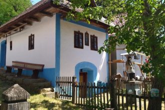 Precestovali strednu Evuropu no zakotvili na Slovensku Holandianov ocarial pokoj dnes tu prevadzuju kemp