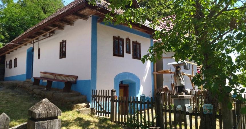 Precestovali strednu Evuropu no zakotvili na Slovensku Holandianov ocarial pokoj dnes tu prevadzuju kemp