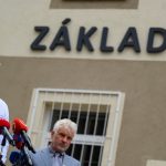 Rezort prace pripravuje balik opatreni proti zaskolactvu Sprisnit chce aj pravidla pre socialne davky