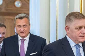Robil pod Ftacnikom aj Drobom V boji o post bratislavskeho zupana koalicia nasazuje okresneho predsedu Hlasu