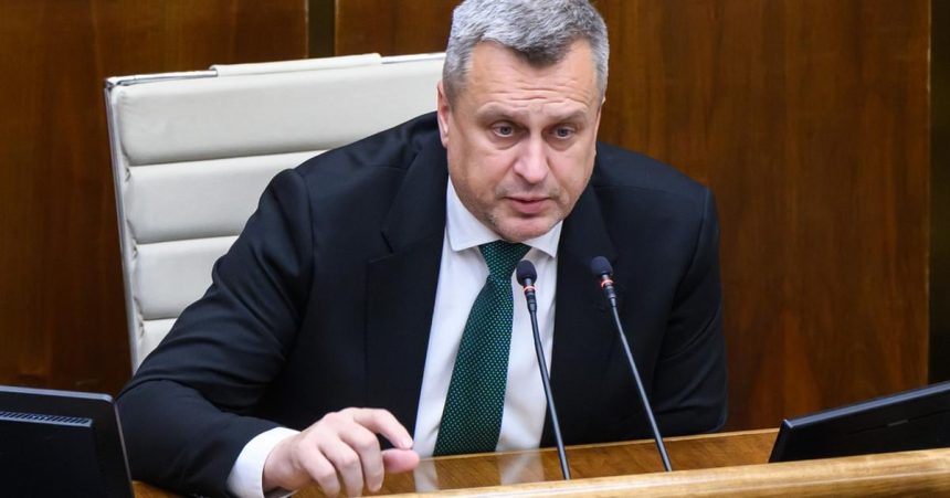 SNS pojde do volieb samostatne Danko planuje zmeny v strane