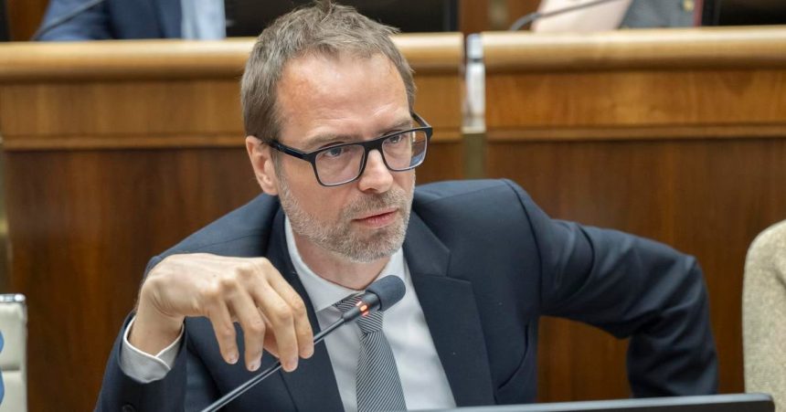 SaS navrhuje aby mala zdravotna poistovna povinnost najst pacientovi lekara