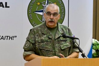 Slovensky general Kralik prevzal velenie mnohonarodnej divizie NATO